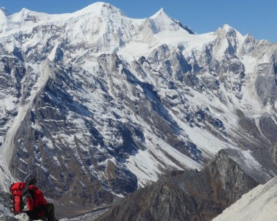 Manaslu trek without a guide